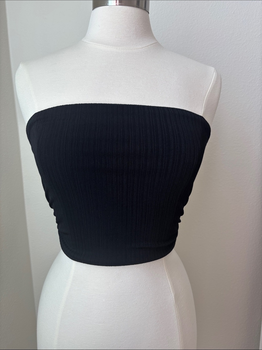 naked wardrobe Black Strapless Ribbed Crop Tube Top